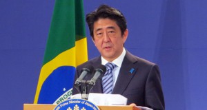 「地域で頑張っている中堅・中小企業の活躍の舞台を世界へ」と語る安倍首相