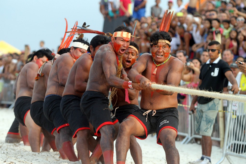 パラー州で開催された伝統的な先住民の競技会でSidney Oliveira/AG. PARA (7/set/2014)