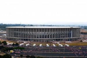 １９億レアル（約８８４億円）をかけて建設された超豪華なマネ・ガリンシャ競技場（Foto: Marcello Casal Jr./Agência Brasil）