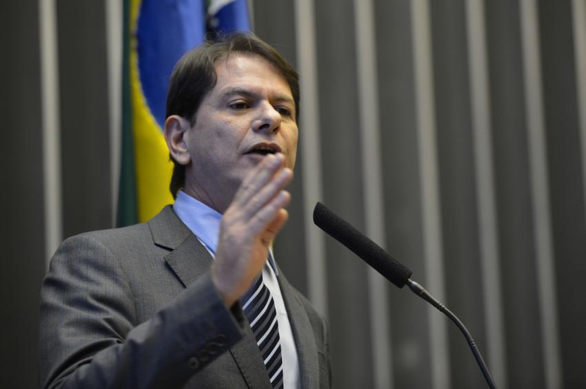 １８日の議会でのシジ氏（Fabio Rodrigues Pozzebom/Agência Brasil）