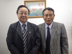 来社した（左から）宮村副会長、中沢会長