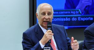 今月９日、公聴会で自らの汚職疑惑に答えるデル・ネーロ会長（Alex Ferreira/Camara dos Deputados）