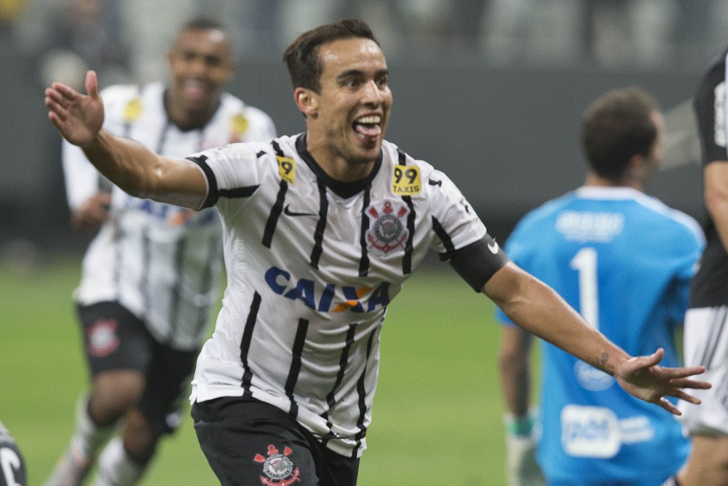 先制ゴールを決めて喜ぶコリンチャンスのジャジソン（Daniel Augusto Jr./Ag. Corinthians）