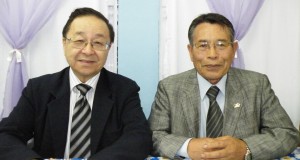 宮村副会長（左）と中沢会長