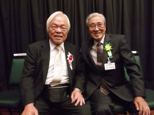 再会を喜ぶ、山田会長と岡島会長