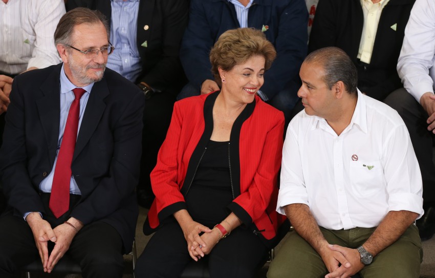 にこやかな表情を浮かべる１３日のジウマ大統領（Lula Marques/Agência PT）