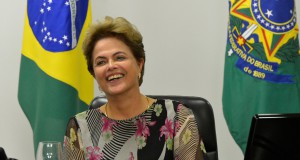 下院の連立与党代表者との会合時のジウマ大統領（Wilson Dia/Agencia Brasil）