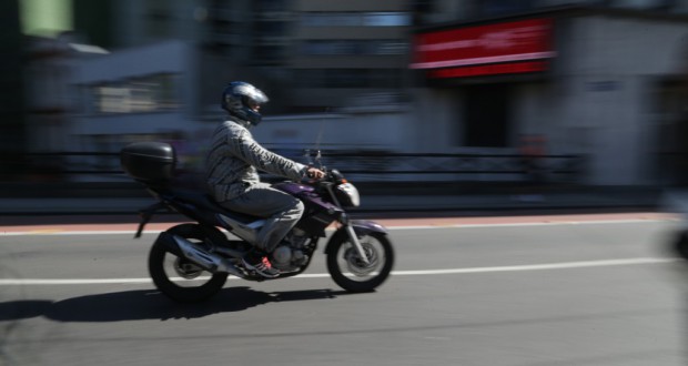 バイクの運転マナーの悪さが交通事故につながっている（Paulo Pinto/Fotos Publicas）