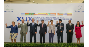 ２１日の会議に集まった南米首脳たち（Roberto Stuckert Filho/PR）