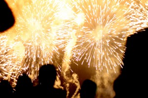 サンパウロ市の夜空を彩った大輪の花火