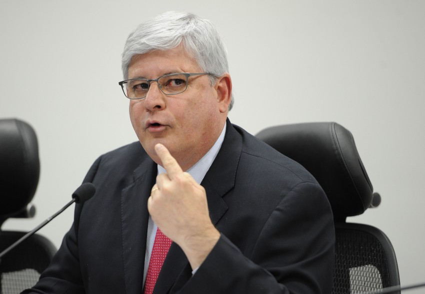 クーニャ議長の解任を求めたジャノー長官（Antonio Cruz/Agência Brasil）