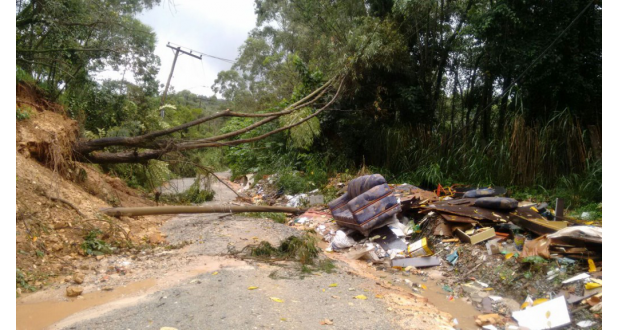 聖市の北フランコ・ダ・ローシャ、フランシスコ・モラート市では大きな被害が出た（Prefeitura de Francisco Morato）