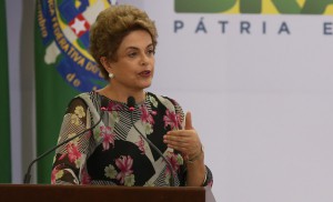 罷免かどうかの瀬戸際にいるジウマ大統領（Foto: Lula Marques/Agência PT）
