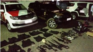 今年２月５日にサンパウロ州サンセバスチャン市で警察が押収した武器類（Foto: Polícia Federal）