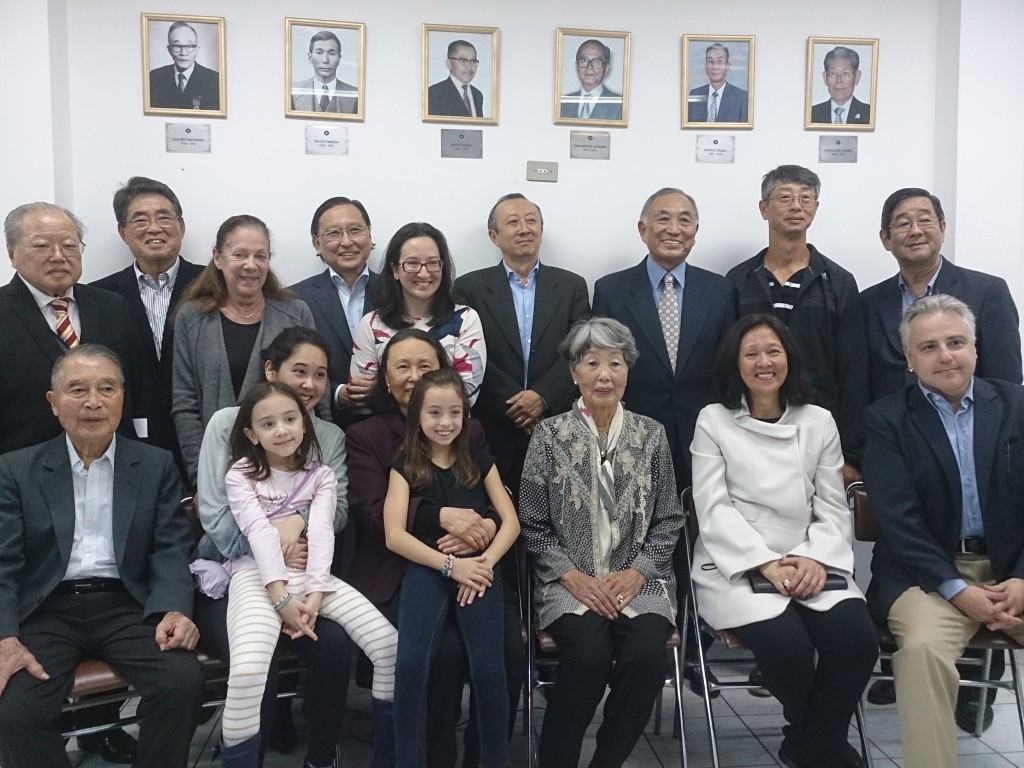 歴代会長がズラリ 和歌山 会館で顔写真プレートを除幕 ブラジル知るならニッケイ新聞web