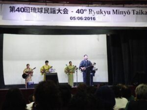 琉球民謡大会の様子