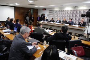 上院の罷免特別委員会の様子（Foto: Pedro França/Agência Senado）