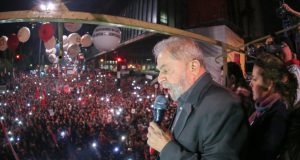 １０日の反テメル・デモでのルーラ氏（Ricardo Stuckert/Instituto Lula）