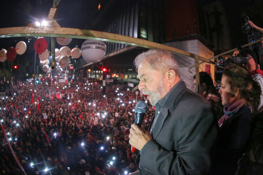 １０日の反テメル・デモでのルーラ氏（Ricardo Stuckert/Instituto Lula）