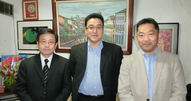 （左から）岡野さん、林さん、橋本さん