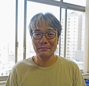 駐在員歌人、堀合昇平さん