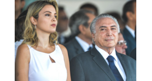 ９月７日、大統領夫人として初めて公の場に立ったマルセラさん(Fabio Rodrigues Pozzebom/Agência Brasil)