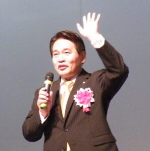 講演中の前原講師