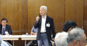 県連代表者会議で嘆願書提出を訴える長崎県人会川添会長