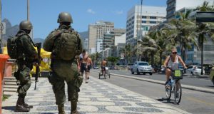 リオ市で警備を行う陸軍兵士（Tomaz Silva/Agência Brasil）