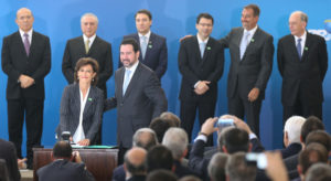マリア・シルヴィア・バストス元ＢＮＤＥＳ総裁、就任から１年ほどで辞任となってしまった。（写真は昨年の就任式の様子 - Lula Marques/Agência PT）
