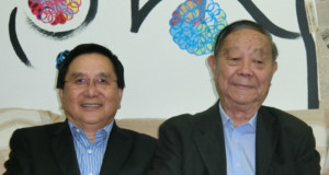 （左から）市川さんと橋浦さん