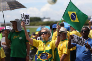 汚職撲滅を求める国民の声は顧みられないのか…（Antonio Cruz/Agência Brasil）