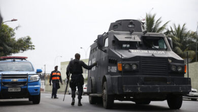 リオ市の東隣、ニテロイ市に展開する軍警の部隊（Tânia Rêgo/Agência Brasil）