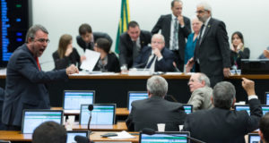 １０日の選挙法改正特別委員会（Lula Marques/AGPT）