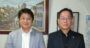 （左から）山本さん、福本さん