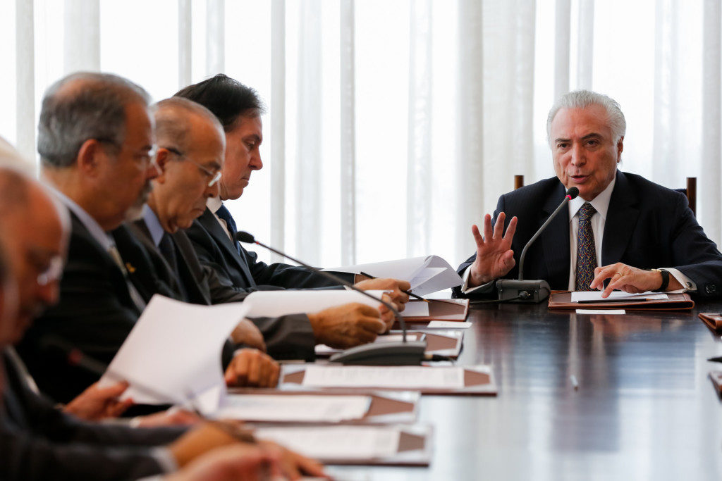 １９日の全国保安審議委員会の様子（Fotos: Marcos Corrêa/PR）