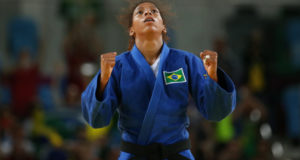 リオ五輪で金メダルを決めた際のラファエラ・シウヴァ（Roberto Castro/Brasil2016）