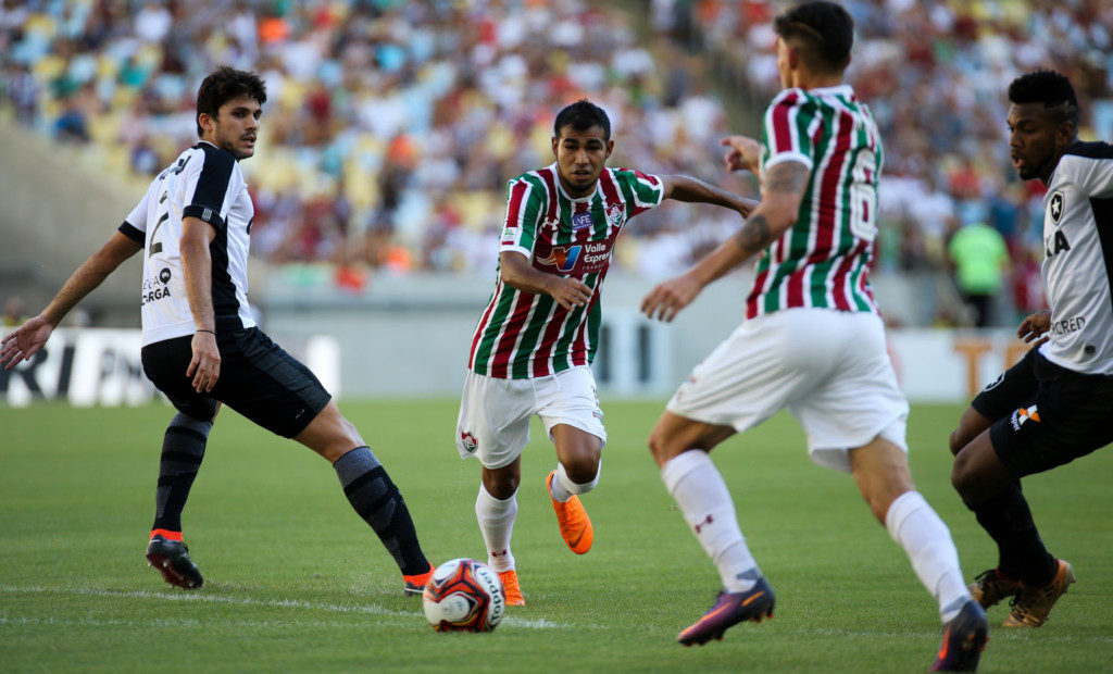 リオ州選手権セカンドステージ決勝を戦う、フルミネンセとボタフォゴ。（Lucas Merçon/Fluminense F.C.）