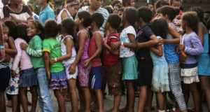 ロライマ州ボア・ヴィスタの収容所に住むベネズエラ人移民達（Marcelo Camargo/Agencia Brasil）