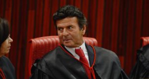 小法廷で報告官を務めたルイス・フクス判事（Fabio Rodrigues Pozzebom/Agencia Brasil）