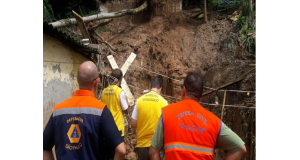 区画整備計画が不備で災害危険地帯に家が建つケースが後を絶たない。（参考画像・Coordenadoria Estadual de Defesa Civil）