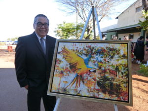 眞子さまに贈呈された画家・久保カルロス氏の絵画。１５年にご訪問された秋篠宮同妃両殿下にも同氏の絵画が寄贈された