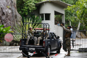 リオ市で警備活動を行う軍警たち（Tania Lego/Agencia Brasil）