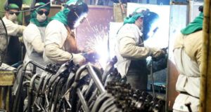 金属加工業労働者たち（参考画像・Agencia Brasil）