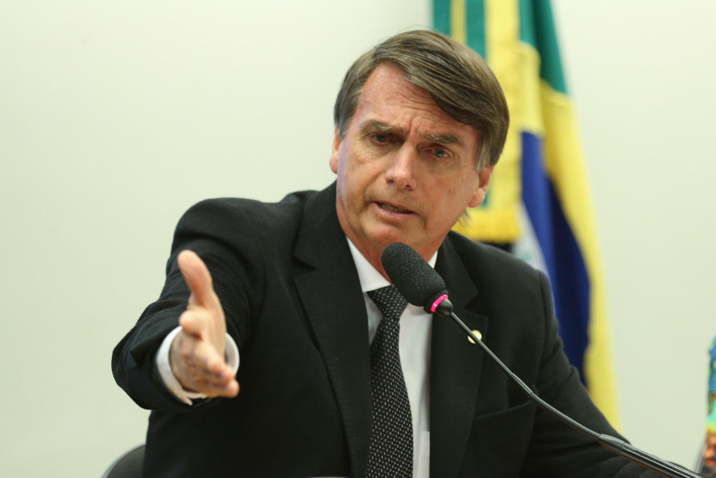 ジャイール・ボルソナロ（ＰＳＬ）候補（Foto: Fabio Rodrigues Pozzebom/Agência Brasil (09/11/2016)）