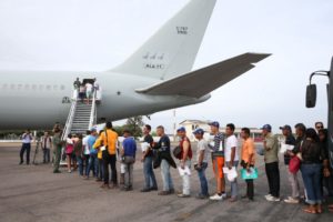 ベ国移民を国内各地に移送する作業も行われているが、ロライマ州での緊張状態は今も続いている(Antônio Cruz/Agência Brasil)