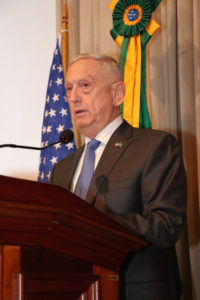 アルゼンチンの前にリオを訪問したマティス米国防長官（Embaixada dos Estados Unidos）
