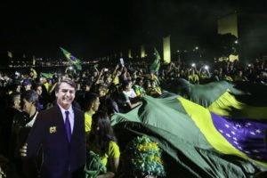 ボルソナロ氏の勝利に沸くブラジリア（Fabio Rodrigues Pozzebom/Ag. Brasil）