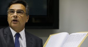 ＣＯＡＦの捜査の正当性を主張するリオ検察局の検察官（２１日、Fernando Frazão/Agência Brasil）