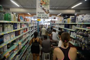 １カ月で生活必需品価格０・４３％上昇は、決して軽くない（参考画像・Tania Rego/Ag. Brasil）